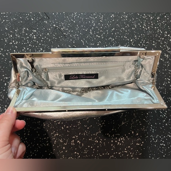 Lulu Townsend Silver Clutch‎ Bag - Picture 3 of 4